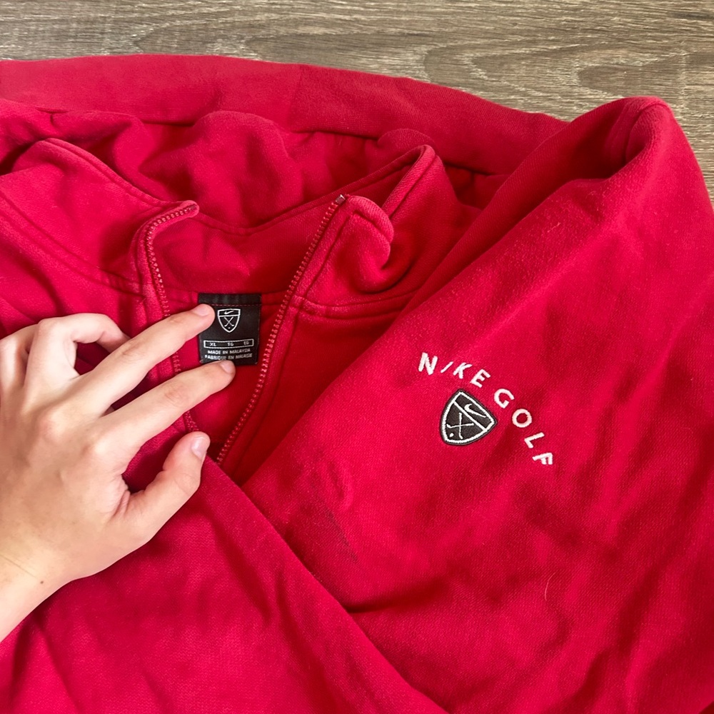 Nike Golf Crimson Pullover